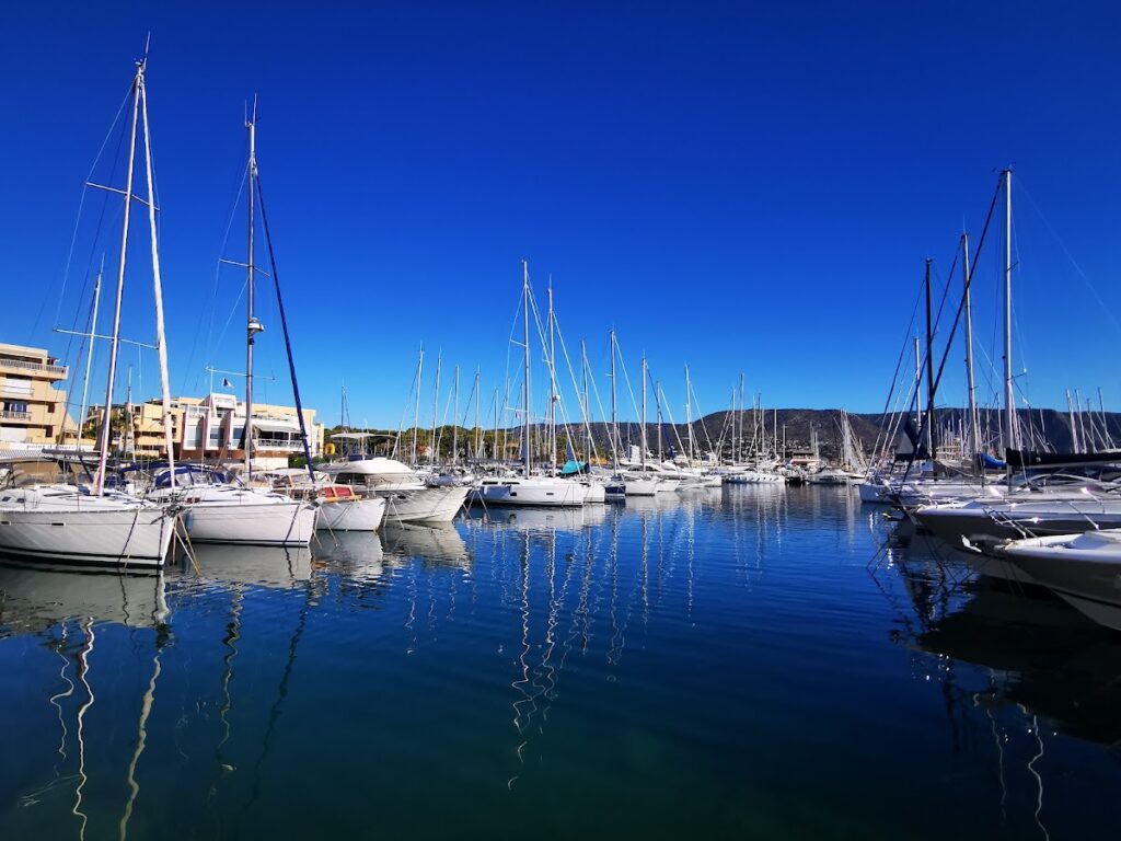Bassin d'Honneur, photo Google (Philippe ROYER)