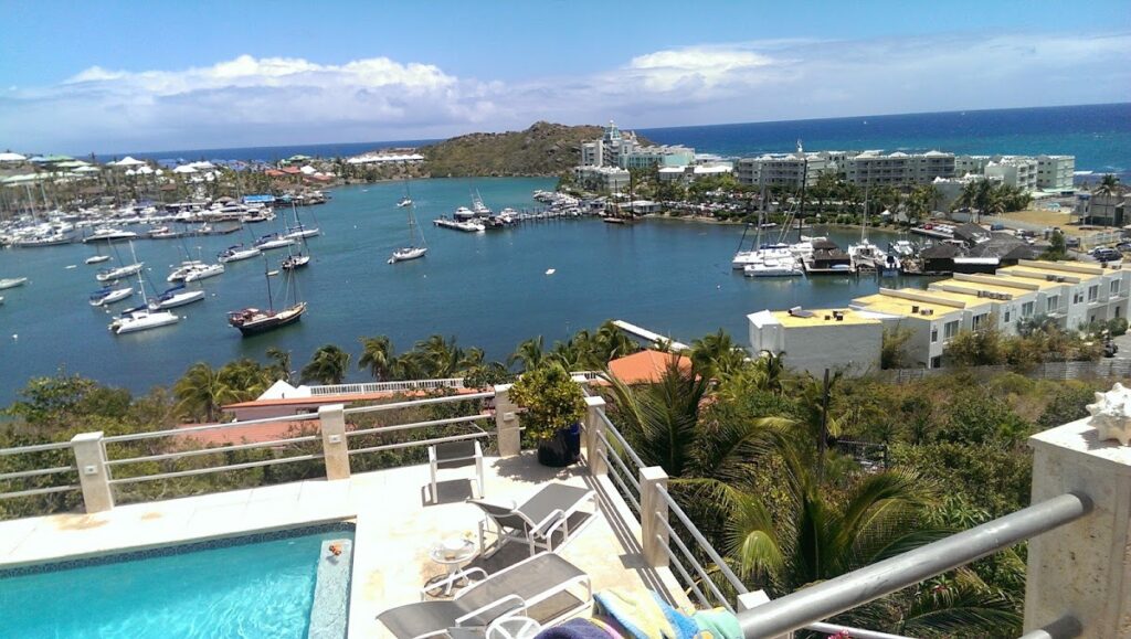 Captain Oliver's Marina, photo Google (Per Berget)