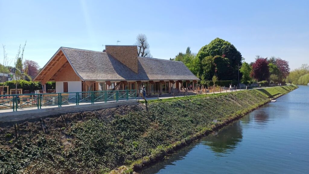 Corbie Mooring, photo Google (Val de Somme Tourisme)