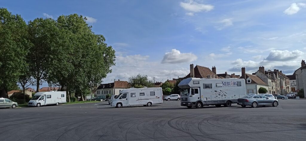 Halte de Plaisance de Bray-sur-Seine, photo Google (Klaus Schilda)