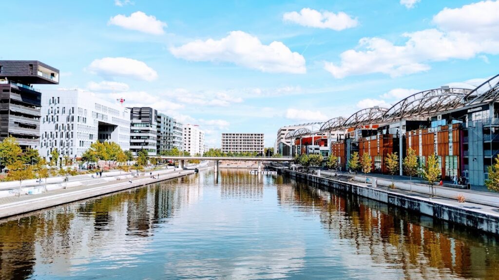 Halte fluviale Confluence, photo Google (Gilbert Chum)
