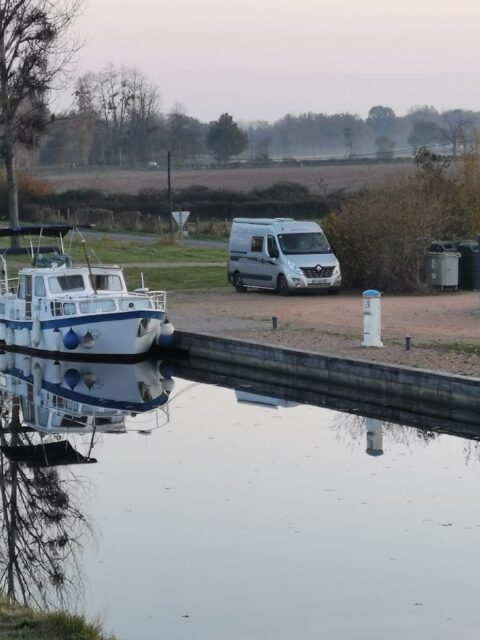 Halte fluviale de la Croix Rouge, photo Google (Thierry)