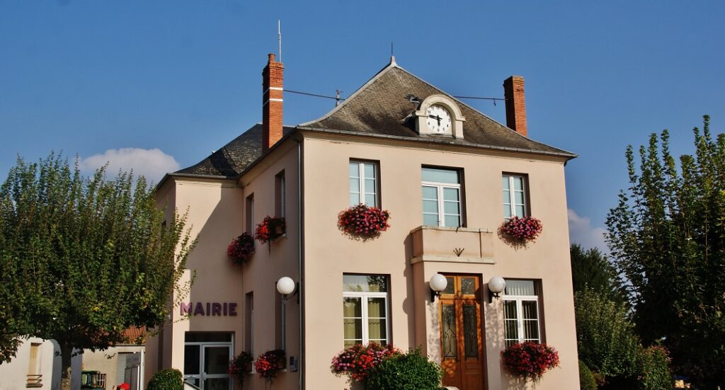 Halte Nautique de Beffes, photo commune (Beffes)