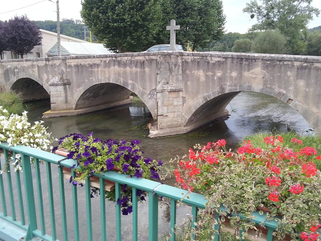 Halte Nautique de Crévic, photo commune (Crévic)