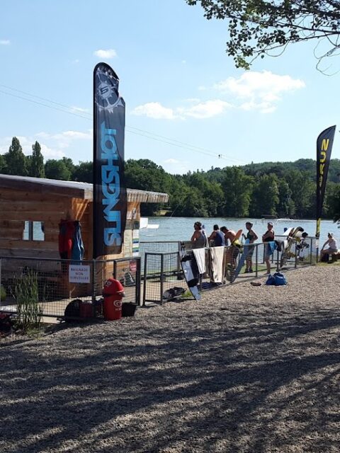 Halte Nautique de Damazan, photo Google (Cascade Waterpark - Base de loisirs de Damazan)