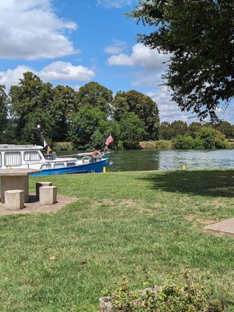 Halte Nautique de la Plage de Gray, photo Google (Carl Nys)