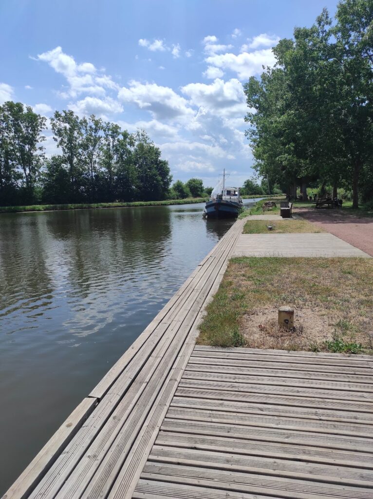 Halte Nautique de Melay, photo Google (Catherine Ployart)