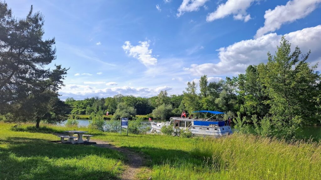 Halte nautique de Petit Landau, photo Google (Roland Gubler)