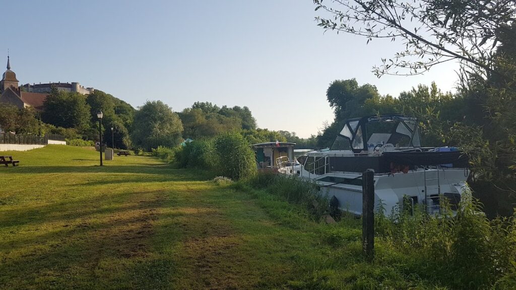 Halte Nautique de Ray-sur-Saône, photo Google (Martin Dudle-Ammann)