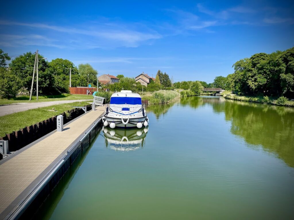 Halte Nautique de Xures, photo Google (Roger De Castro)