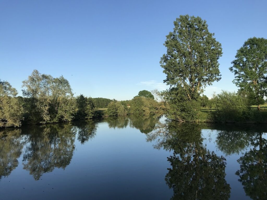 Le petit Port de Fouchécourt, photo Google (Dick te Brake)