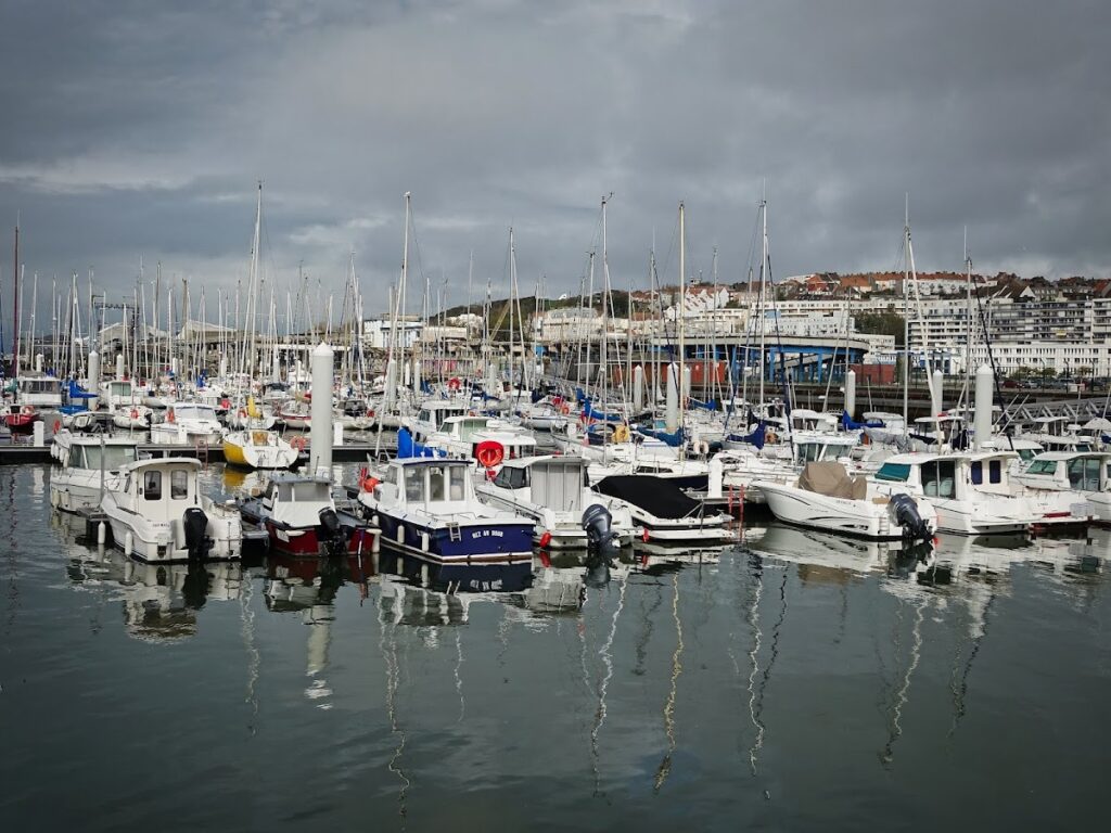 Marina Boulogne-sur-Mer, photo Google (Yves Jacques (Ban Houay Hay Lao P.D.R.))