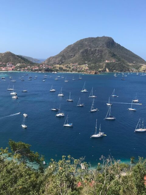 Mouillage du Fond Curé, photo Google (Les Saintes Multiservices)