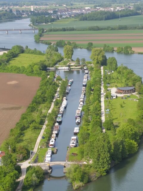 Port "Anciene Ecluse H2O", photo Google (Ancienne Ecluse)