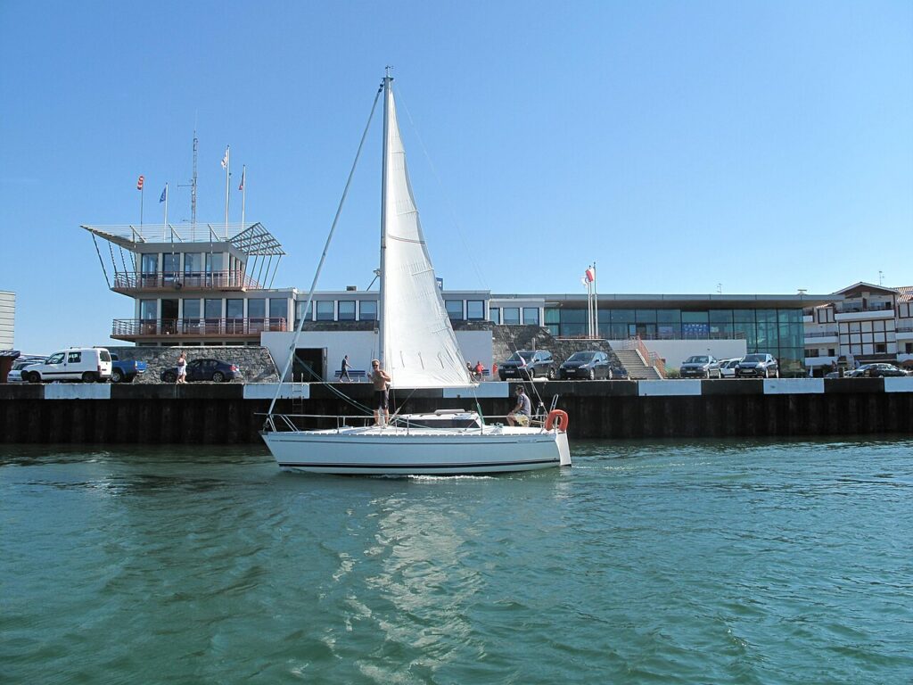 Port de Capbreton (photo Wikipedia, licence CC BY-SA)