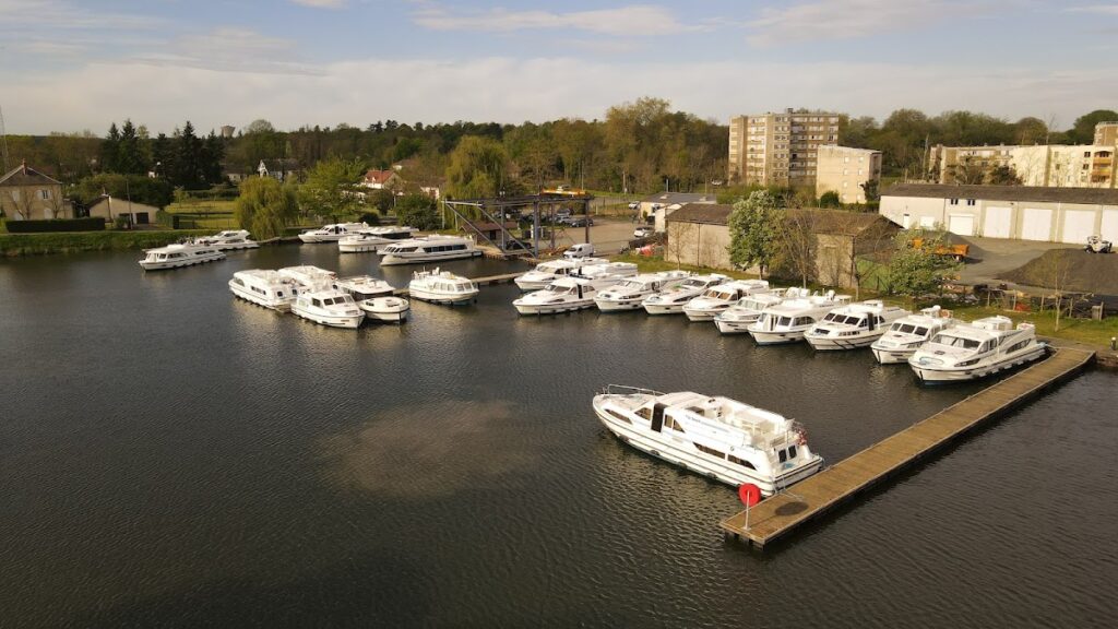 Port de la Copine, photo Google (Stephen J Payne)