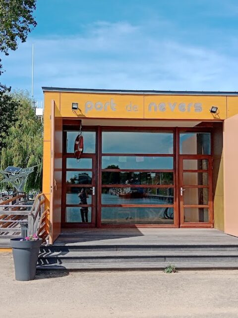 Port de la Jonction, photo Google (La jonction - Port de plaisance de Nevers)