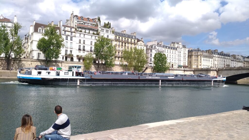 Port de la Tournelle, photo Google (Bruno Santamaria)