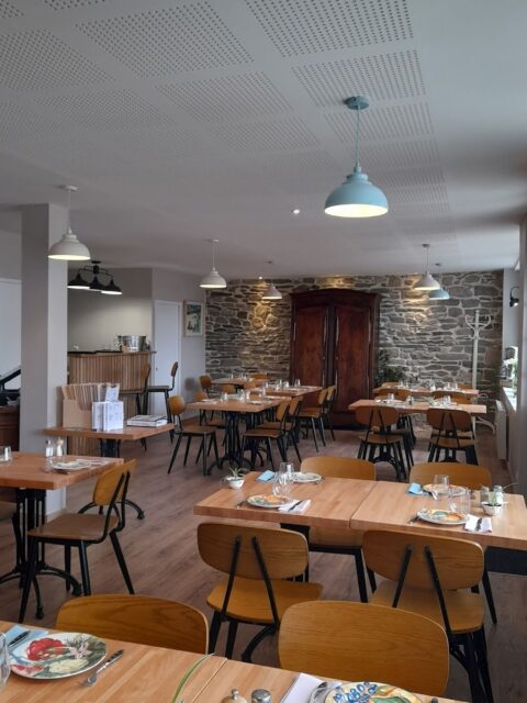 Port de Locquénolé, photo Google (Restaurant De Porc en Port Restaurant Breton en baie de Morlaix)