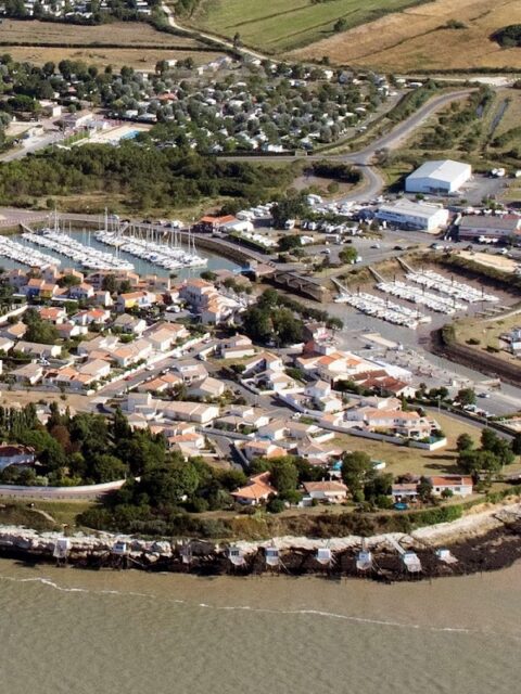 Port de Meschers, photo Google (Capitainerie de Meschers-sur-Gironde)