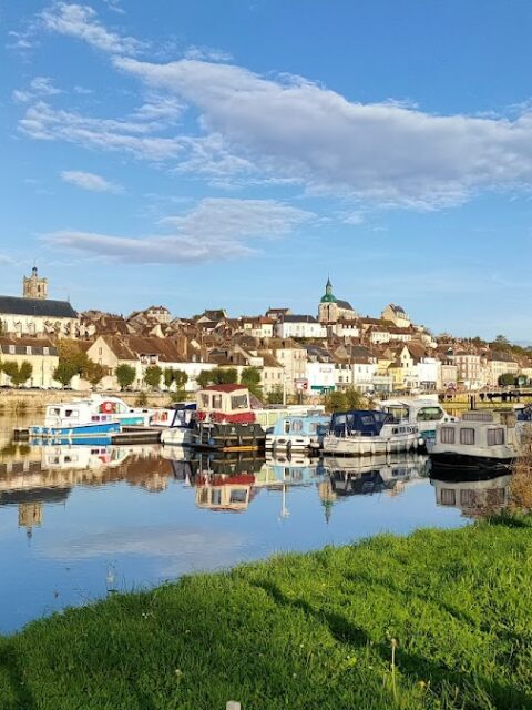 Port de Plaisance des Maillotins, photo Google (Yann Bouyrat)