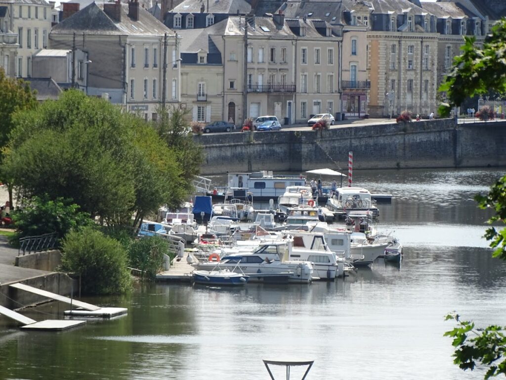 Port de plaisance fluviale, photo Google (pascal goussé)