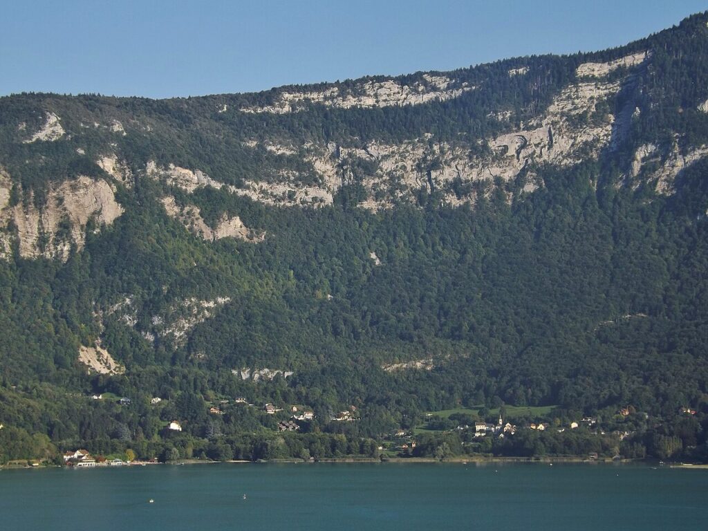 Port de Plaisance, photo commune (Aiguebelette-le-Lac)