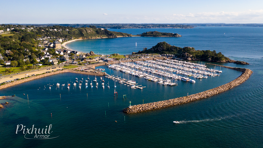 Port de plaisance, photo Google (Port de Trébeurden)