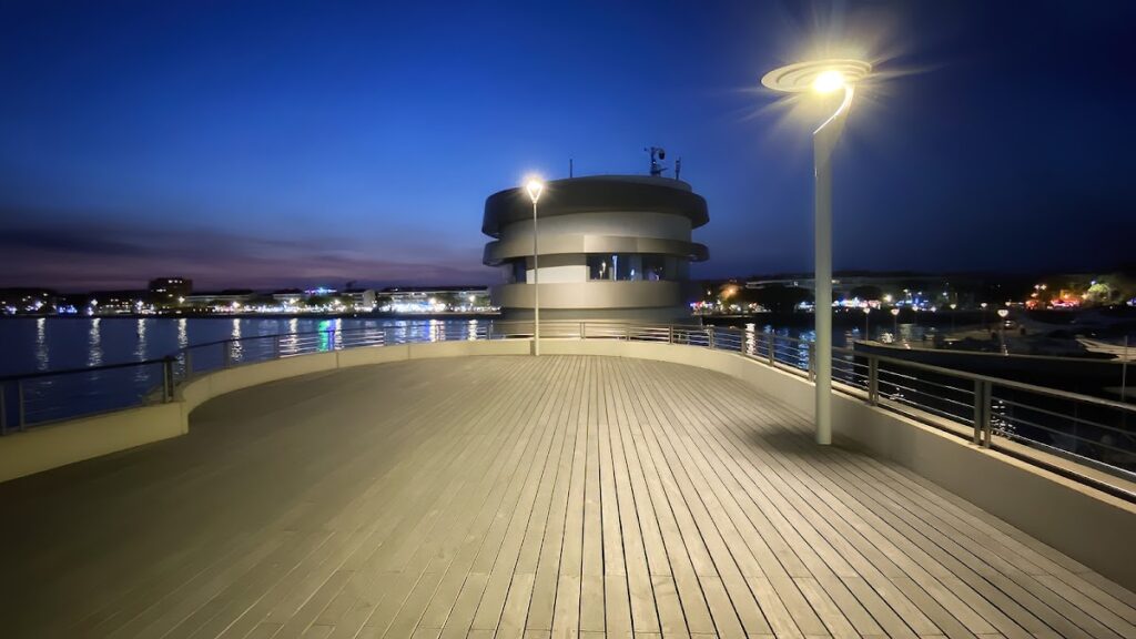 Port de Saint-Raphaël, photo Google (davide daverio)