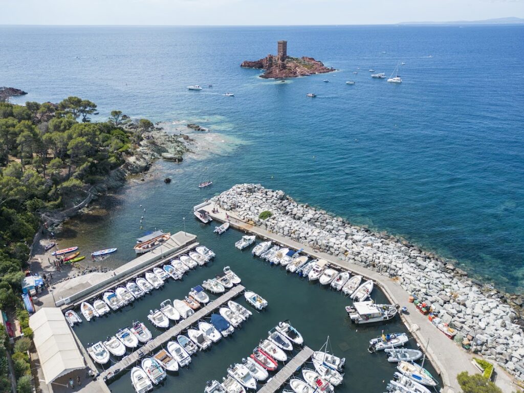 Port du Poussaï, photo Google (Stefan “Steppo” O****M**N)