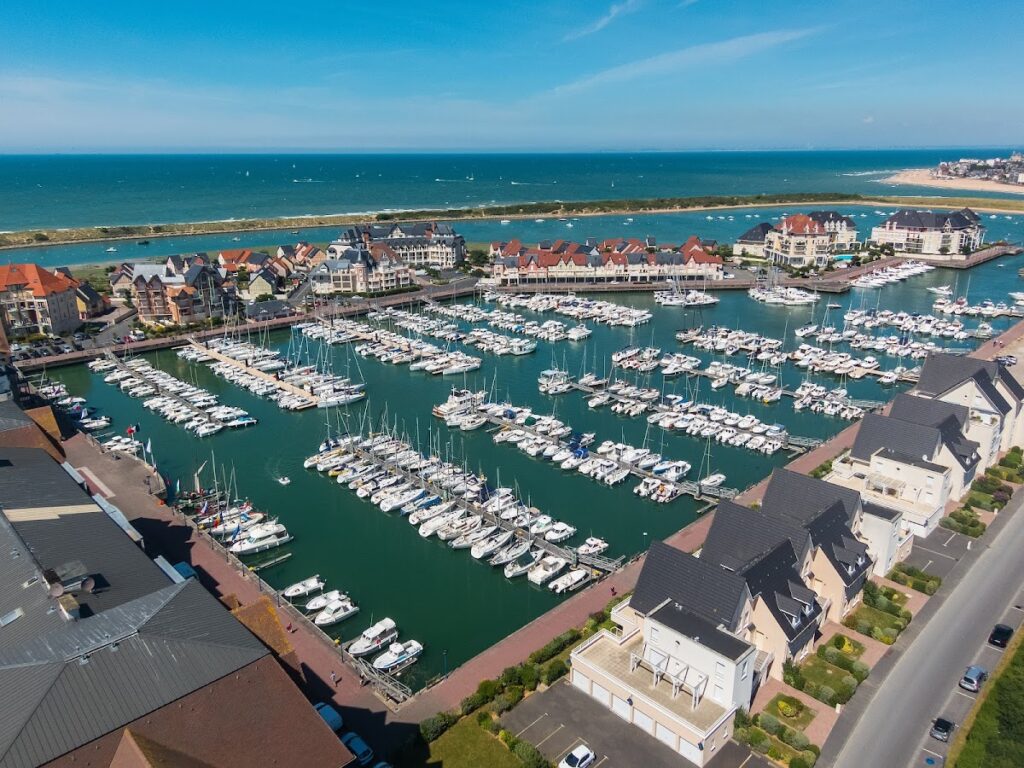 Port Guillaume, photo Google (Port de plaisance de Dives-Cabourg-Houlgate)