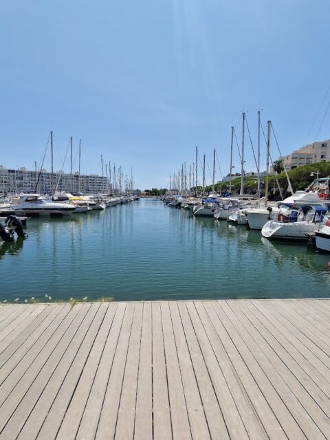Capitainerie : Port Carnon, photo Google (Nicola ALTAMURA (Alta Cocole))