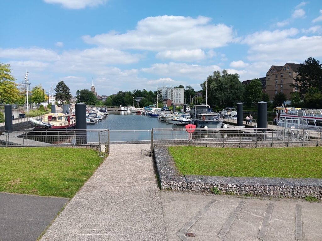 Hautmont Port de l'Abbaye, photo Google (Jo Van Parijs)