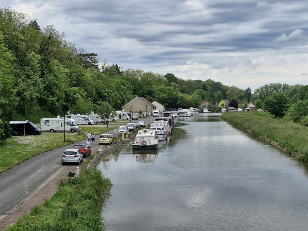 port autonome de Chatillon sur loire, photo Google (Werner Christi)