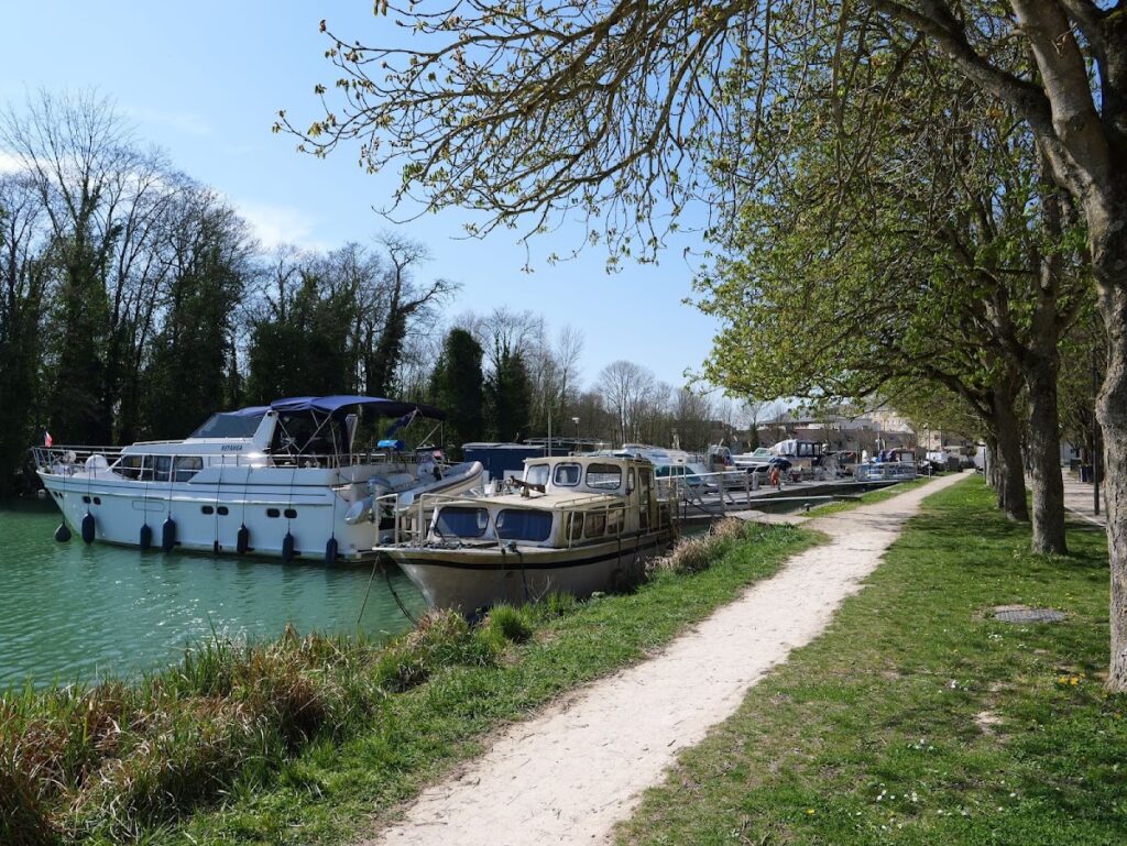 Relais Nautique de l'Anse du Jard – Capitainerie, photo Google (Isa Gréaud)