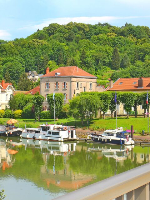 Halte de Saint-Mihiel : Quais de Meuse à Saint-Mihiel