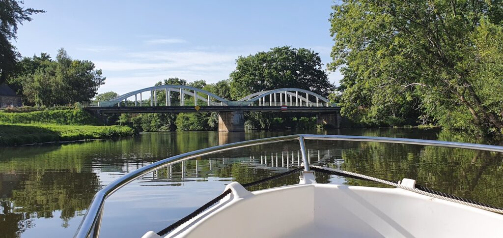 Halte fluviale de Peillac (Pont d'Oust) : la halte fluviale de Peillac