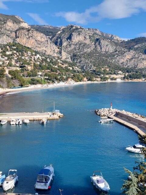 Port d'Eze Silva Maris, Eze
