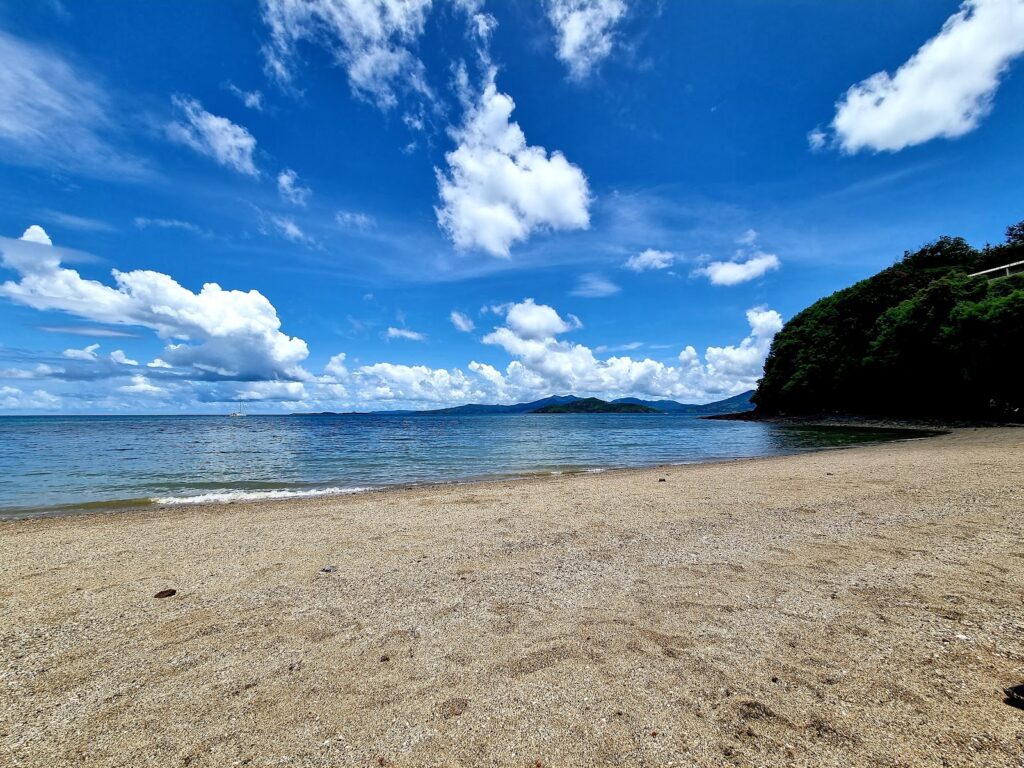 Port de plaisance de Dzaoudzi : Plage du Faré
