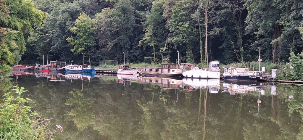 Port de plaisance de Landelies : Yacht-club de la Haute-Sambre