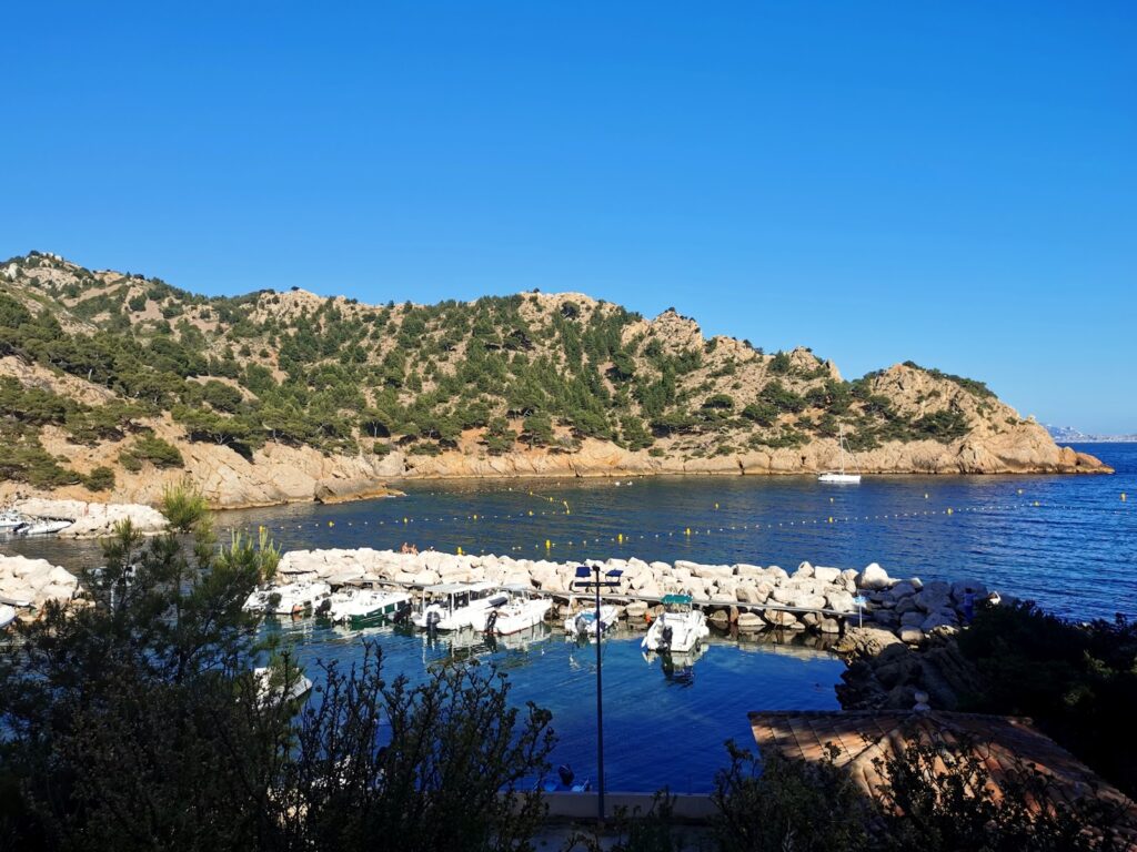 Port du Grand Méjean : Calanque De Grand Méjean
